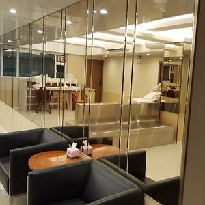 Whole Sunshine International Hotel